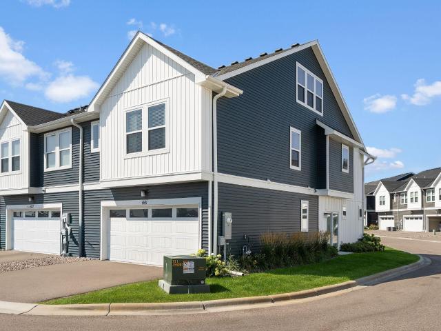 Townhouse for sale in Hennepin, Minnesota
