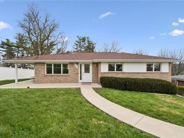 House for sale in Houston, Pennsylvania