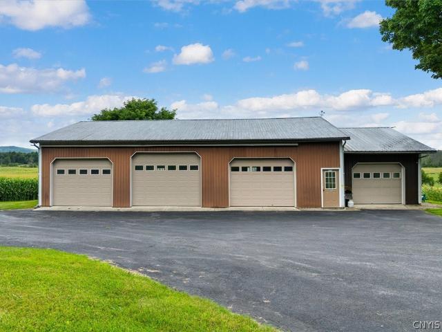 House for sale in Oneida, New York