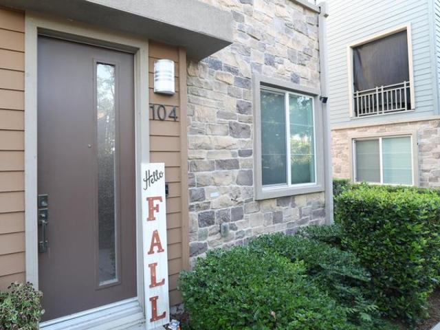 Townhouse for sale in Corona, California