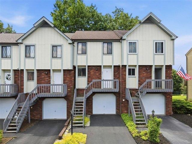 Townhouse for sale in Cranberry Twp, Pennsylvania
