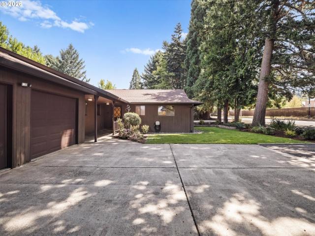 House for sale in Oregonia