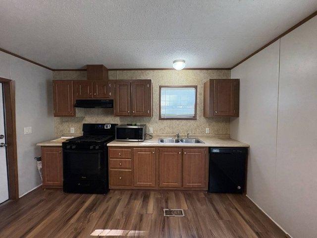 House for sale in Oglesby, Illinois