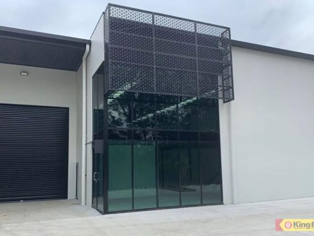 Warehouse for rent in Toombul, Queensland