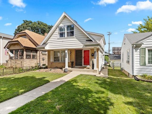 House for sale in Milwaukee, Wisconsin