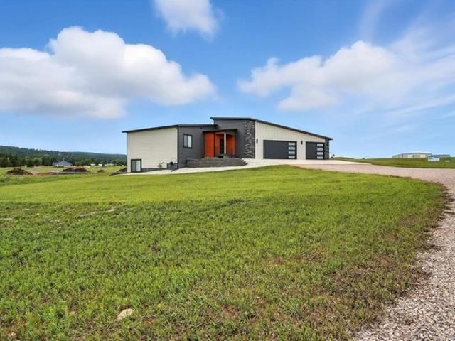 House for sale in Ellsworth Afb, South Dakota