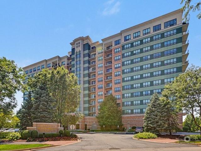 Condo for sale in Woodridge, Illinois