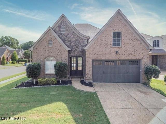 House for sale in Nesbit, Mississippi