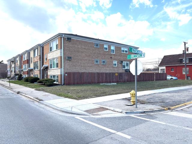 Property for sale in Harwood Heights, Illinois