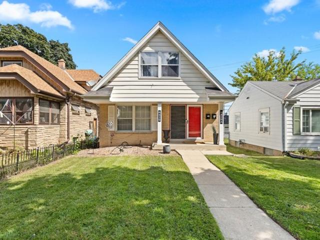 House for sale in Milwaukee, Wisconsin