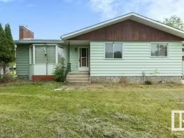 House for sale in Alberta