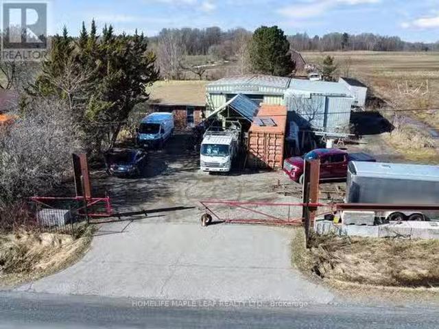 House for sale in Beeton, Ontario