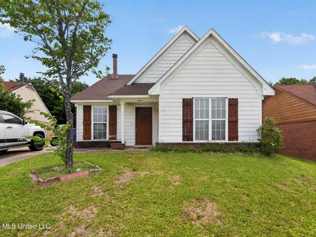 House for sale in Nesbit, Mississippi
