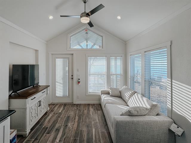 House for sale in Kerens