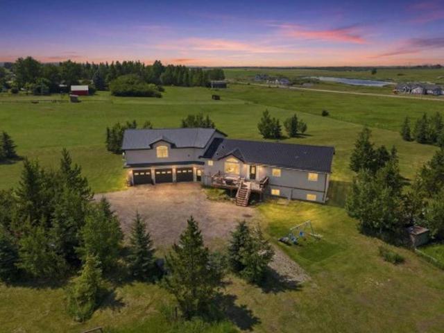 House for sale in Alberta