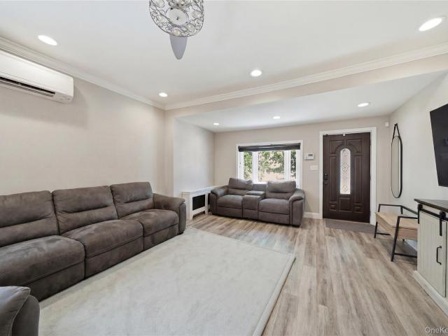 House for sale in Queens, Arverne