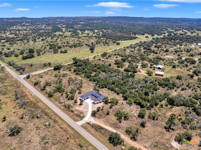 House for sale in Round Mountain