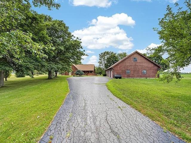House for sale in Fostoria, Ohio