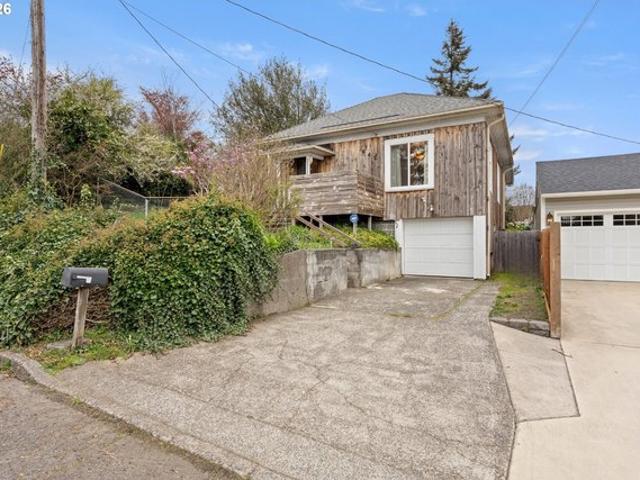 Townhouse for sale in Oregonia