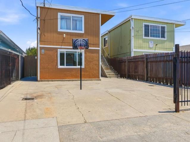 House for sale in Oakland, California