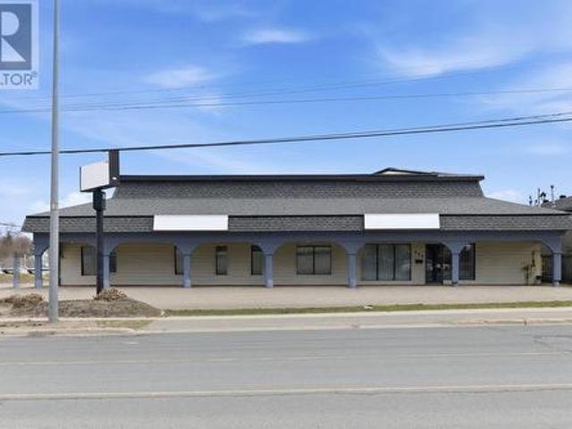 Commercial for rent in Sault Sainte Marie, Ontario