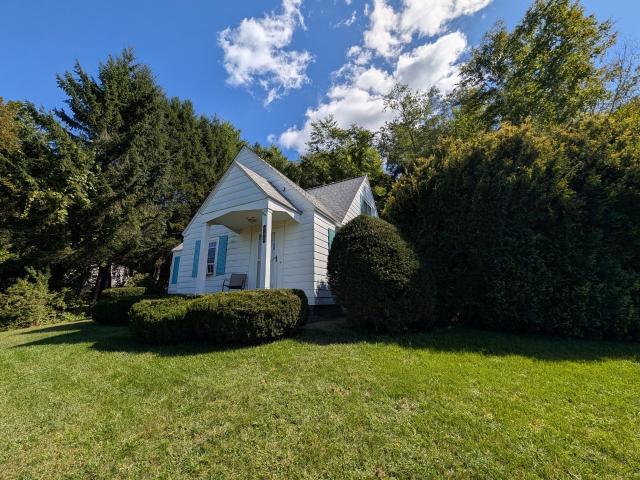 House for sale in Deerfield, Massachusetts