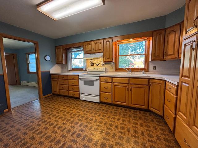 House for sale in Adrian, Nobles County