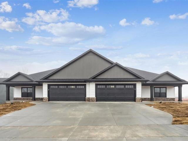 Condo for sale in Iowa City, Iowa