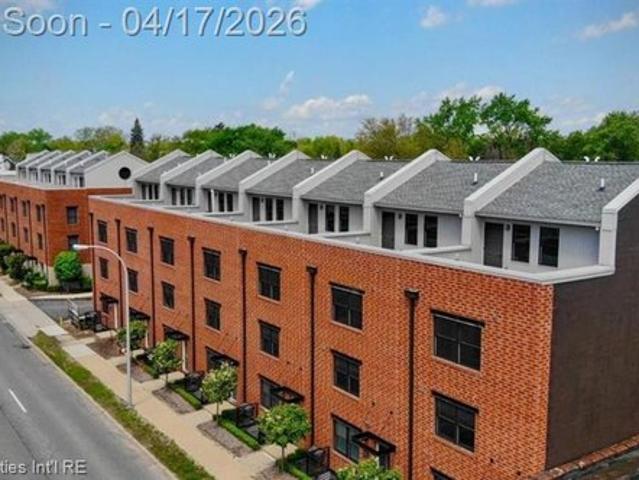 Townhouse for sale in Royal Oak, Michigan