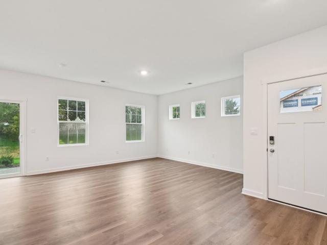 Townhouse for sale in Mchenry, Illinois