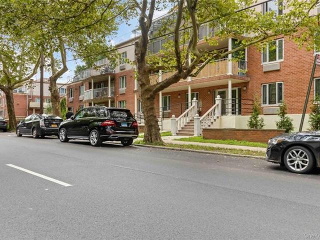 Condo for sale in Queens, Arverne