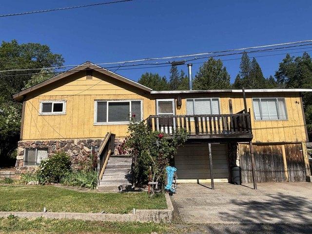 House for sale in Dunsmuir, California