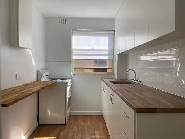 Apartment for rent in Edgecliff