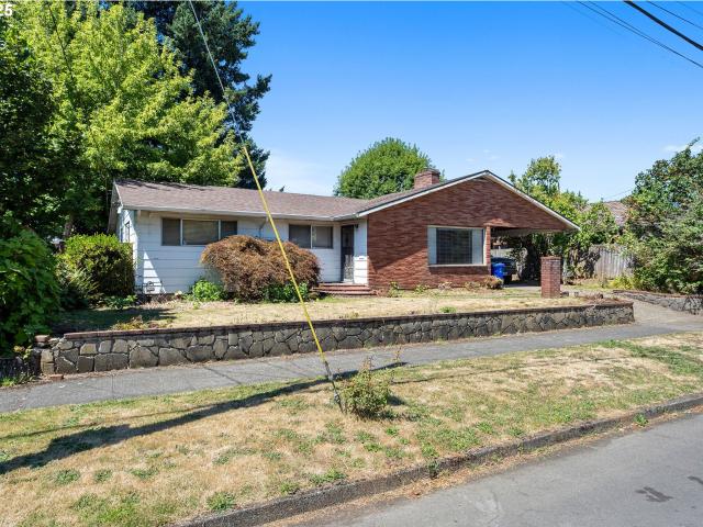 House for sale in Portland