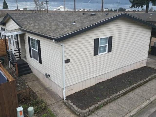 House for sale in Oregonia