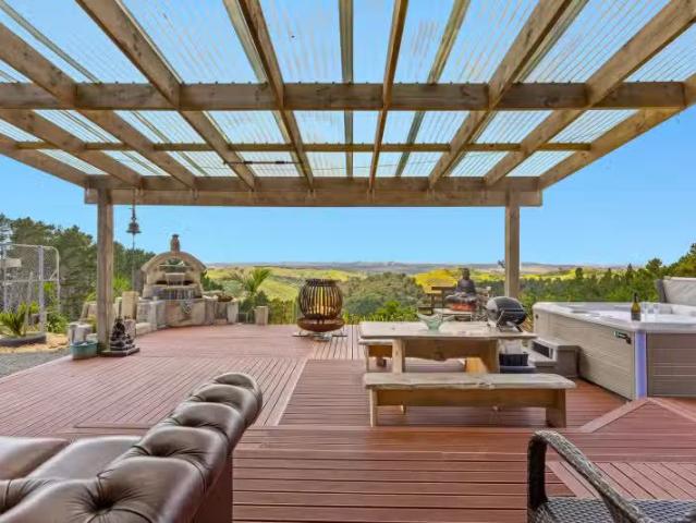 House for sale in Maungaturoto, Northland