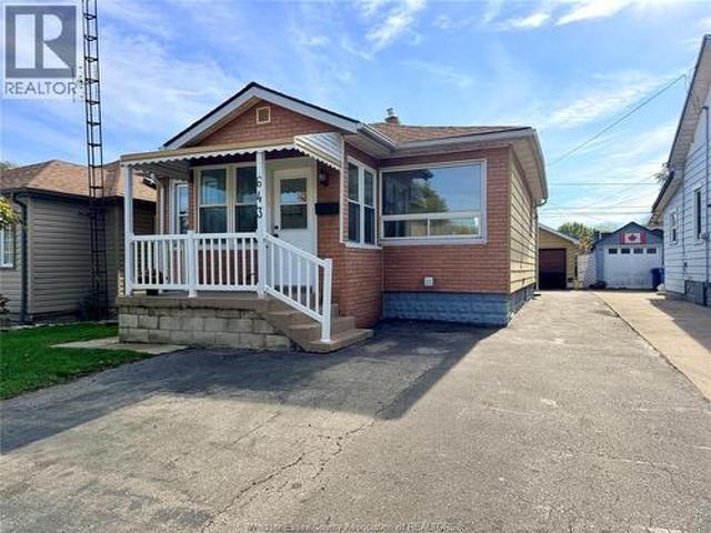 House for sale in Remington Park, Windsor