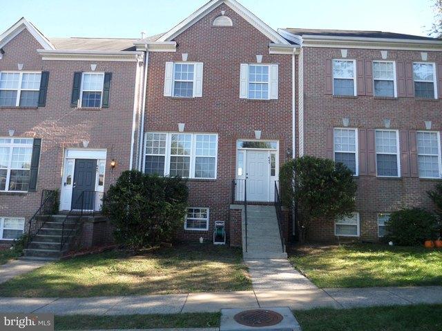 Townhouse for sale in Tavistock Farms, Leesburg