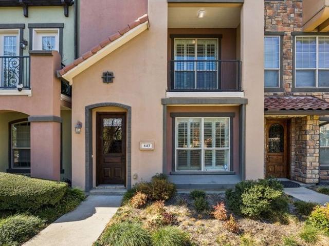 Condo for sale in Irving, Texas