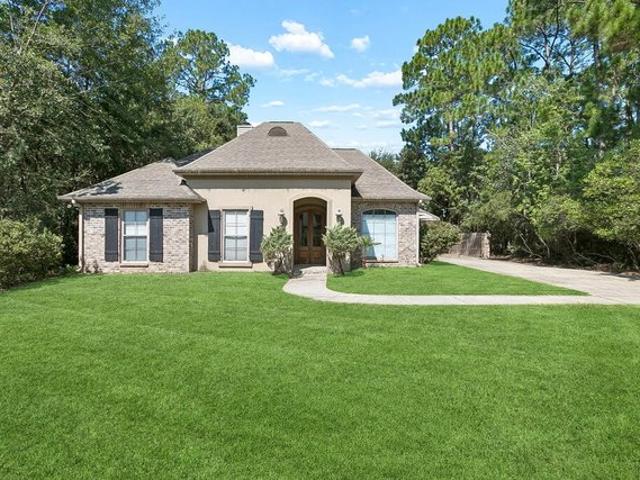 House for sale in Diamondhead, Mississippi