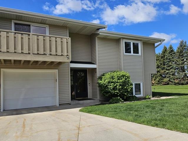 Condo for sale in Oak Creek, Wisconsin