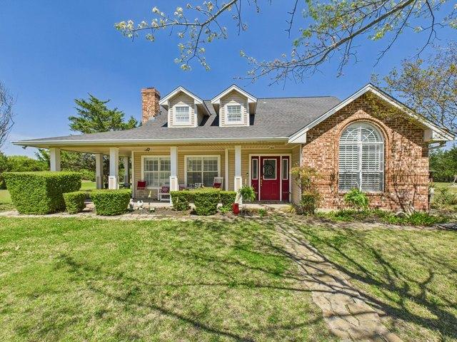 House for sale in Ellis, Texas