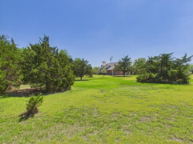 House for sale in Ellis, Texas