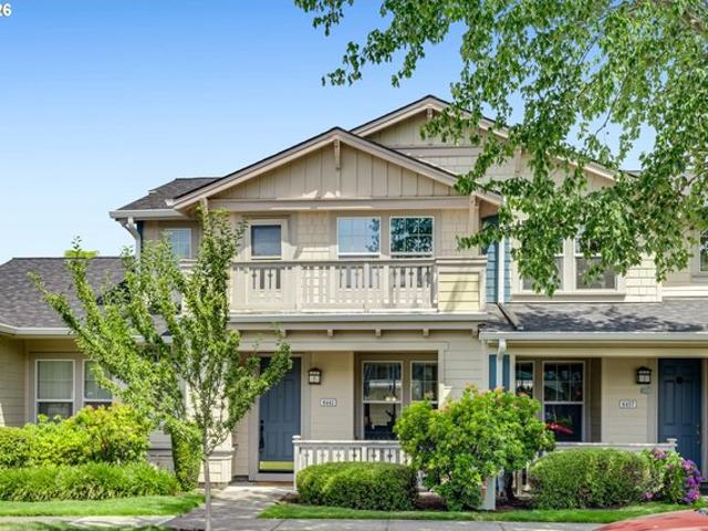Townhouse for sale in Oregonia