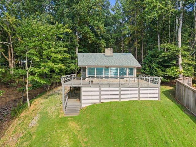 House for sale in Loch Arbor, Flowery Branch