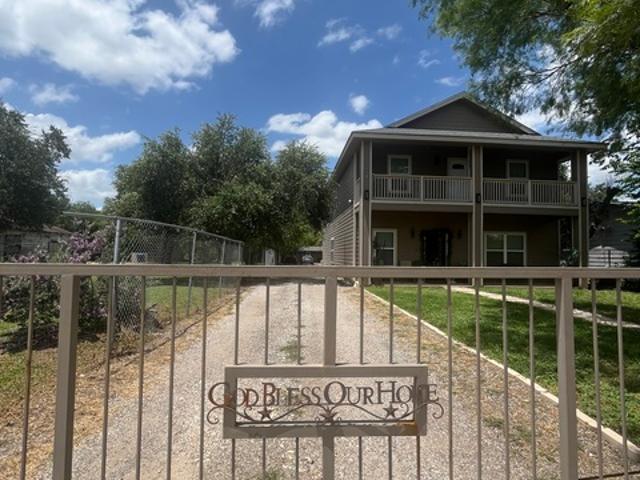 House for sale in Leesville, Texas