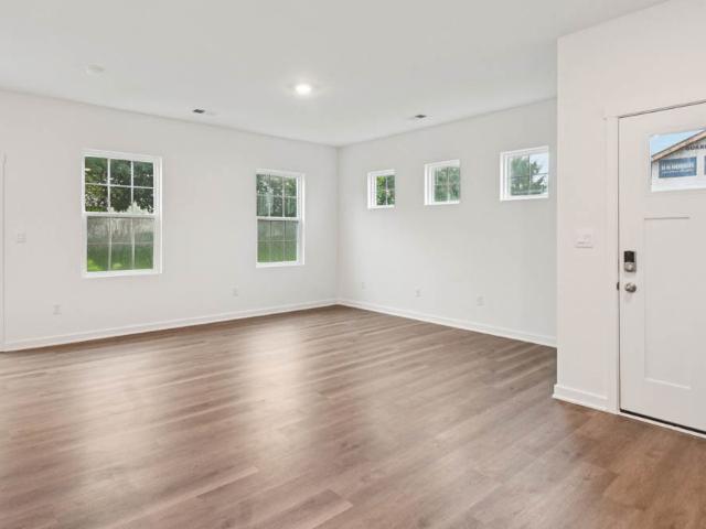 Townhouse for sale in Mchenry, Illinois