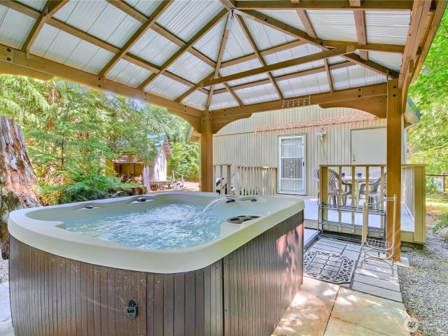 House for sale in Baring