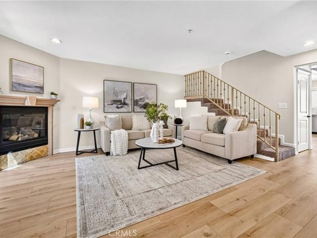 Townhouse for sale in Lake Balboa Neighborhood Council District, Canoga Park