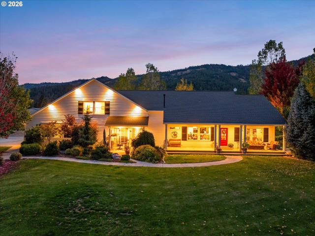 House for sale in La Grande, Union County